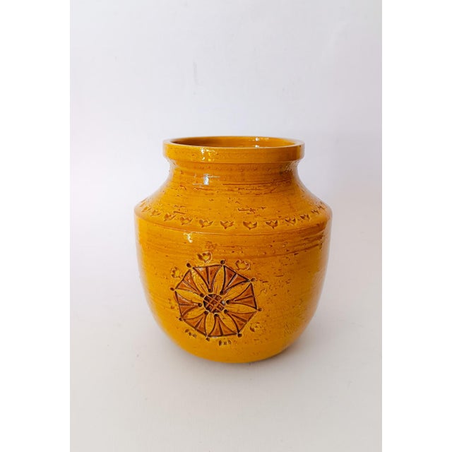 Yellow Vintage Yellow Ceramic Cache Pot by Aldo Londi for Bitossi, 1970s For Sale - Image 8 of 9