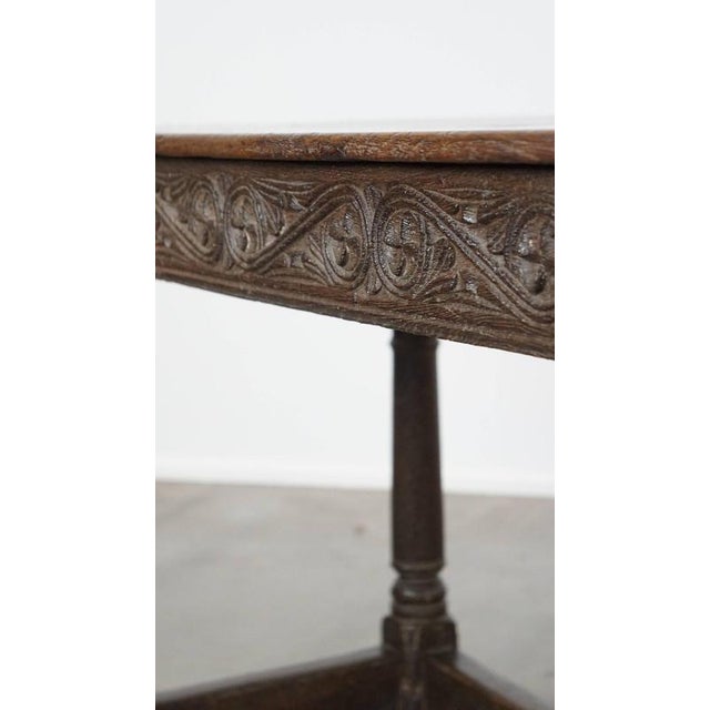 Brown Early 18th Century English Side Table with Details in the Wood Carving For Sale - Image 8 of 14