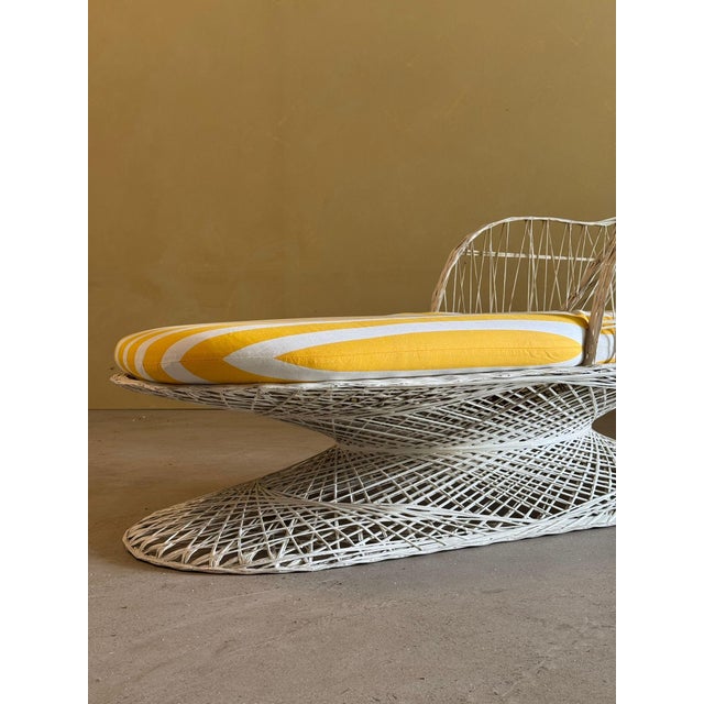 1960s Mid-Century Modern Spun Fiberglass Lounge Chair by Russell Woodard, 1960s For Sale - Image 5 of 14