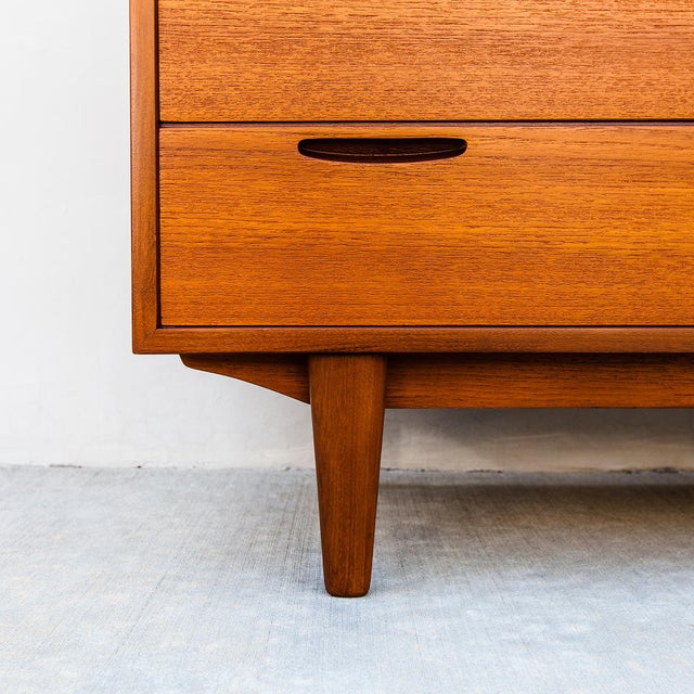 Mid-Century Modern 1960s Restored Ib Kofod-Larsen Danish Modern Teak Chest of Drawers by Brande Mobelfabrik For Sale - Image 3 of 16