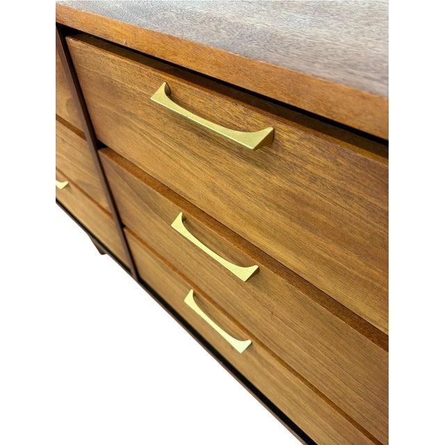 Brown Mid-Century Modern Brasilia Style 9-Drawer Walnut Dresser - Refinished! For Sale - Image 8 of 9