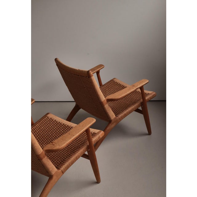 Early Edition CH25 Lounge Chairs in Oak and Papercord by Hans J. Wegner, 1960s, Set of 2 For Sale - Image 11 of 18