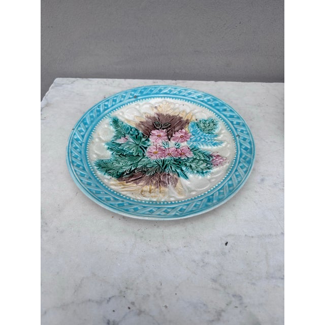 19th Century English Majolica Leaves & Pink Flowers Plate.