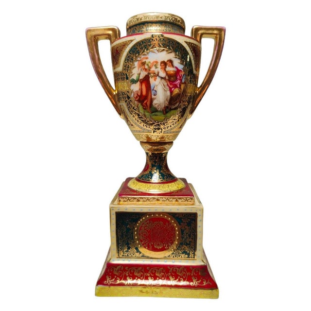 Small Austrian porcelain vase from the 19th century. Ancient porcelain vase entirely hand painted and gilt with gold from...