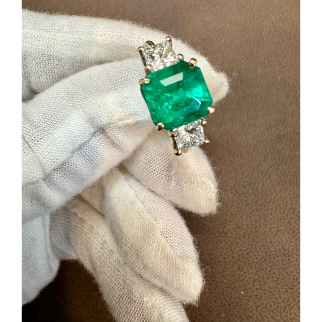 Emerald 3.58 Carat Cushion Cut Colombian Emerald & 0.8 Ct Diamond Ring in 18K White Gold For Sale - Image 8 of 18