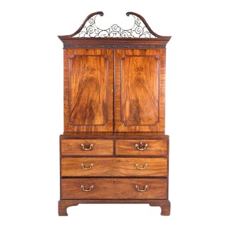 18th Century George III Period Linen Press For Sale