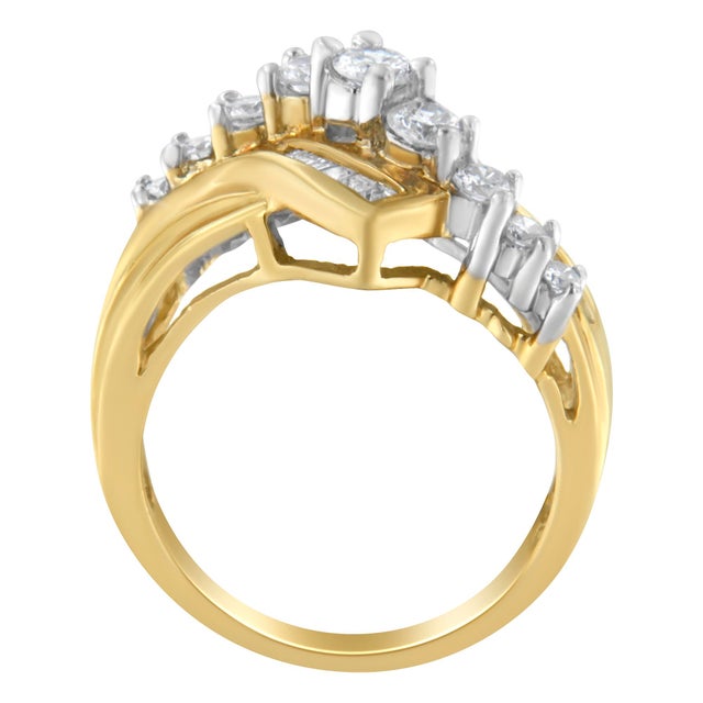 Contemporary 10K Two-Toned Diamond Bypass Ring (1 Cttw, H-I Color, SI2-I1 Clarity) - Size 7 For Sale - Image 3 of 7