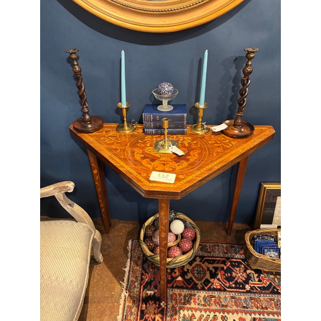 Traditional Late 18th Century Georgian Folding Gate-Leg Hall / Tea / Card / Games / Occasional Table in Mahogany With Extensive Classical Inlay Marquetry For Sale - Image 3 of 13
