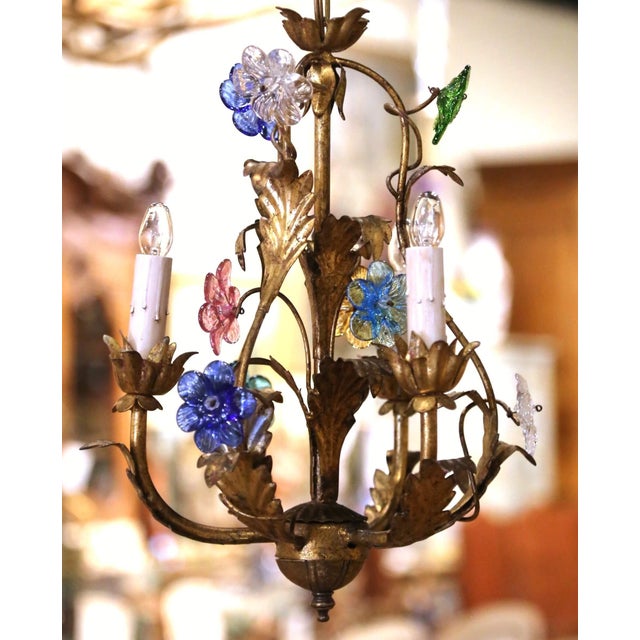 Early 20th Century French Gilt Tole Three-Light Chandelier With Glass Flowers For Sale In Dallas - Image 6 of 10