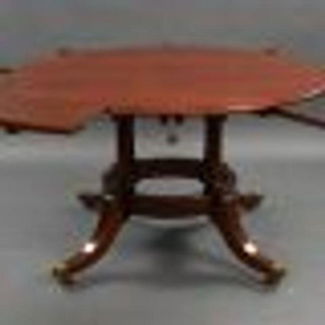 Brown Circular Mahogany Extending Dining Table, 1920s For Sale - Image 8 of 14