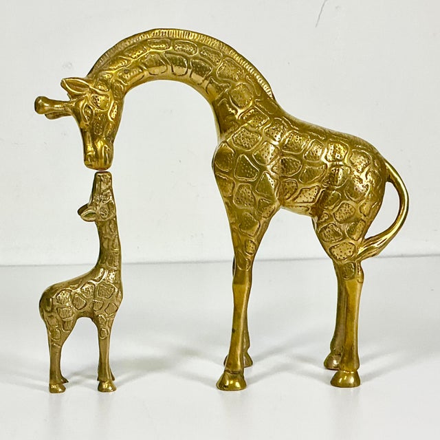 Hollywood Regency 1960s Vintage Hollywood Regency Boho Chic Brass Giraffe With Calf Sculpture - Set of 2 For Sale - Image 3 of 15