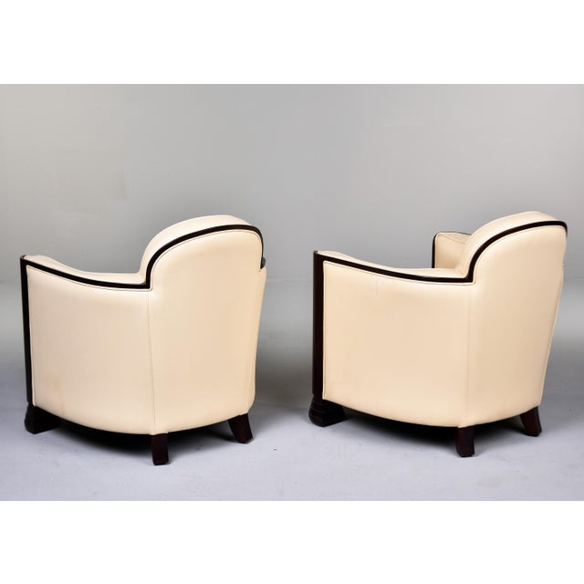 French 1930s Art Deco Club Chairs in Cream Leather With Hardwood Frames - Pair For Sale In Detroit - Image 6 of 12