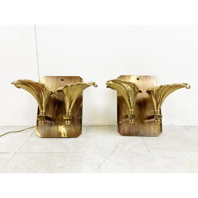 Hollywood Regency Bronze Flower Wall Lamps, 1970s, Set of 2 For Sale - Image 3 of 9