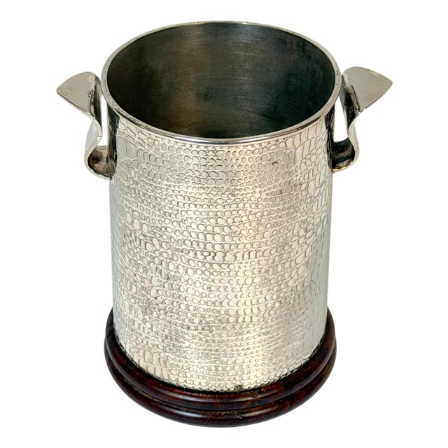 Early 20th Century Edwardian English Silver-Plate Alligator Skin Motif Wine Coaster on Wood Base For Sale
