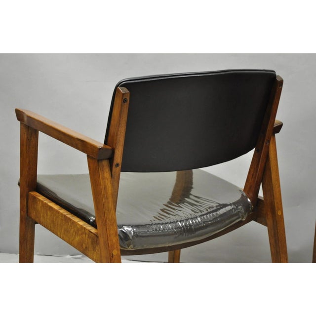 Vintage Boling Chair Co Mid Century Modern Walnut Lounge Arm Chairs (B) - Pair For Sale - Image 13 of 17