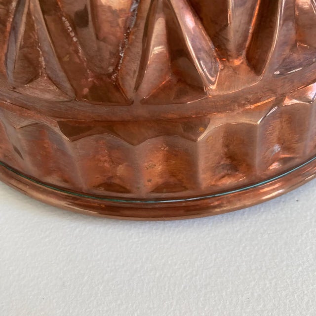Traditional Wagner West Germany Bundt Pans – Set of 2 – Copper Bakeware - Mid 20th Century For Sale - Image 3 of 9