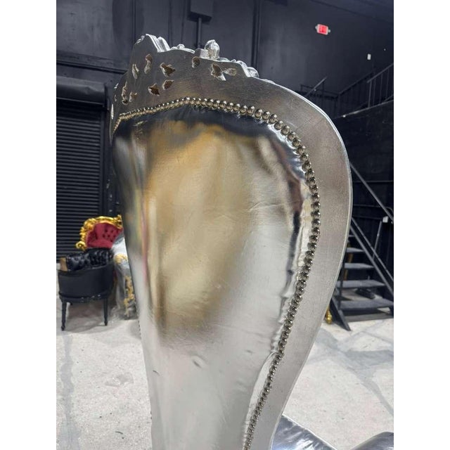 French French Throne Chair – Silver Leather High-Back For Sale - Image 3 of 9