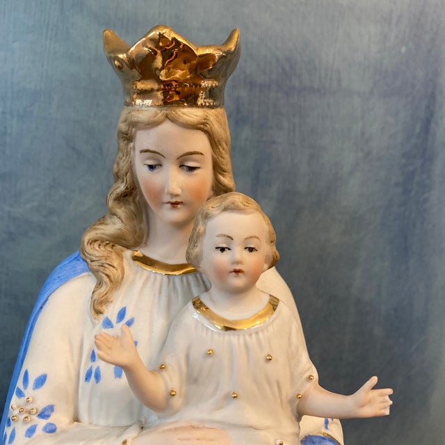 Late 19th Century Bisque Porcelain French Madonna Figurine 19th Century For Sale - Image 5 of 10