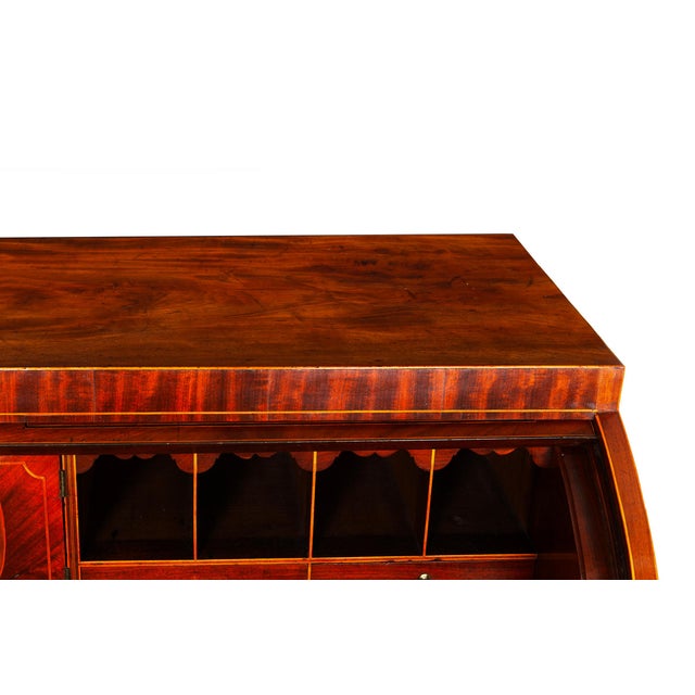Rare American Federal Mahogany Cylinder Desk, Baltimore or Annapolis Ca. 1800 For Sale - Image 11 of 18