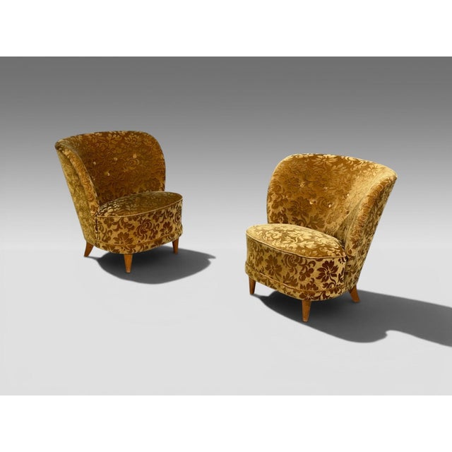 Finnish Mid-Century Modern, Lounge Chairs, Damask, Beech, Finland, 1950s Pair of organic form easy chairs in the manner of...