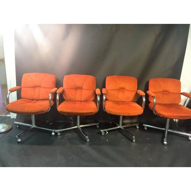 1970s 1970s Chrome X- Base Modernist Dining Set in the Manner of Milo Baughman - Set of 5 For Sale - Image 5 of 6