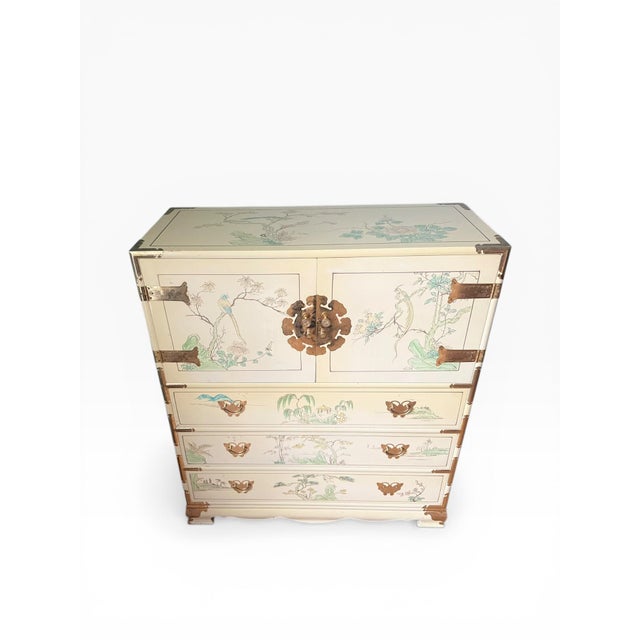 Vintage Chinoiserie Lacquered Chest With Brass Hardware & Hand-Painted Bird Motifs For Sale - Image 4 of 11