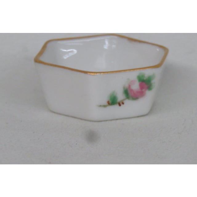 Mid 20th Century Bavaria Porcelain Spice Salt Pepper Hexagon Cellar White With Gold Trim For Sale - Image 4 of 8