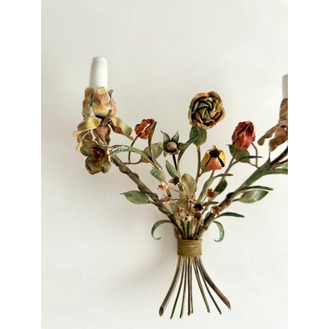 Italian Hand-Painted Tôle Rose Bouquet Two-Light Wall Sconce, 1950s For Sale - Image 13 of 15