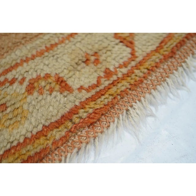 Antique Oushak Rug 2'5'' x 4'2'' For Sale In New York - Image 6 of 10