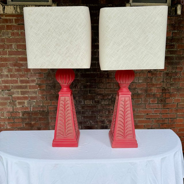 Dorothy Draper 2004 Serge Roche Style Palm Beach Regency Coral Plaster Obelisk Table Lamps by Pieri Creations - A Pair For Sale - Image 4 of 17