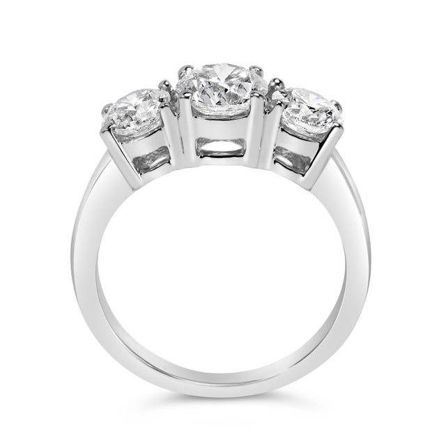 14K White Gold 2.00 Cttw Lab Grown Diamond 3 Stone Ring Band (F-G Color, VS1-VS2 Clarity) - Ring Size 8 For Sale In New York - Image 6 of 7