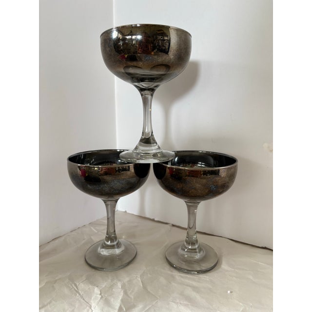 Vintage Smoke Gray Silver Ombre Champagne Coupe Glasses, Set of 3 | Hollywood Regency Barware For Sale - Image 4 of 10