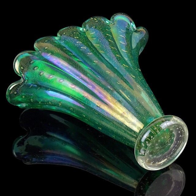 Vintage Murano Green Iridescent Gold Flecks Bubbles Italian Art Glass Fan Shape Scalloped Rim Flower Vase For Sale - Image 11 of 12