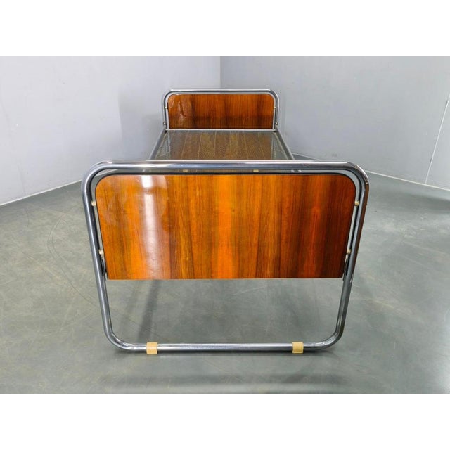 Brown Bauhaus Tubular Steel Bed with Walnut Panels, Czechoslovakia, 1930s For Sale - Image 8 of 17