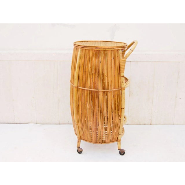 Mid-Century Modern Bonacina Mid-Century Rattan and Bamboo Barrel-Shaped Bar Cart. Italy, 1960s For Sale - Image 3 of 10