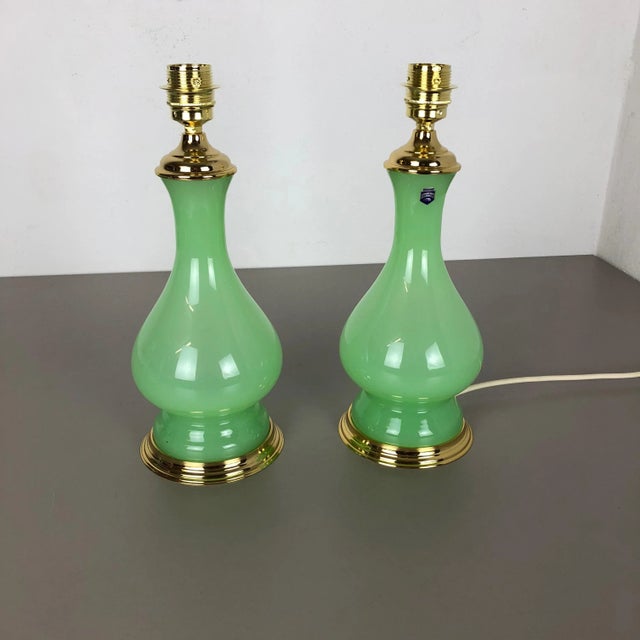 Lime Mid-Century Opaline Murano Glass Table Lamps from Cenedese Vetri, Set of 2 For Sale - Image 8 of 16