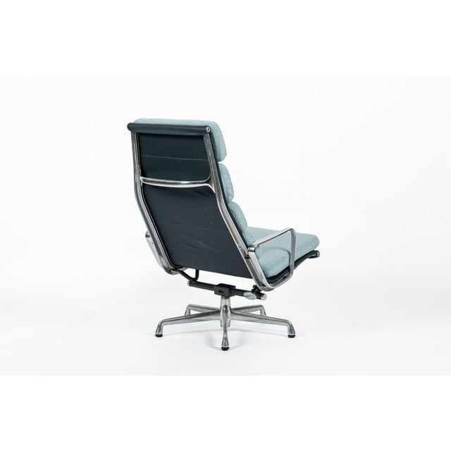 Metal Eames Soft Pad Recliner for Herman Miller, Blue Gray Aluminum Group Lounge Chair For Sale - Image 7 of 17