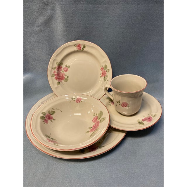 1990s Gibson Roseland Fine Stoneware 5-Piece Place Setting For Sale - Image 15 of 18