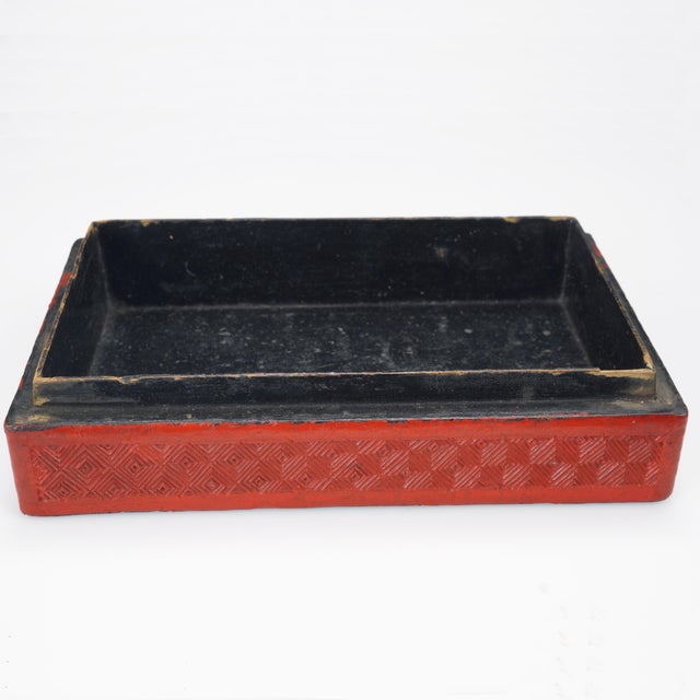 Chinese Rectangular Cinnabar Lacquer Box 19th Century For Sale - Image 17 of 18