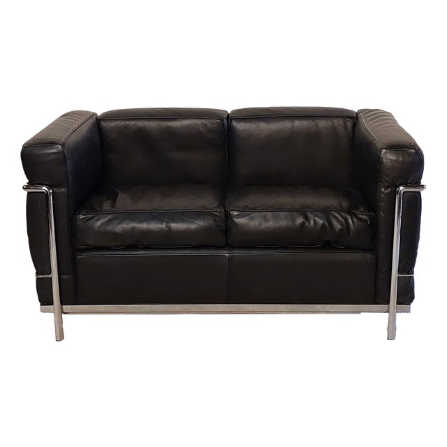 Leather LC2 2-Seater Sofa by Le Corbusier & Pierre Jeanneret for Cassina For Sale