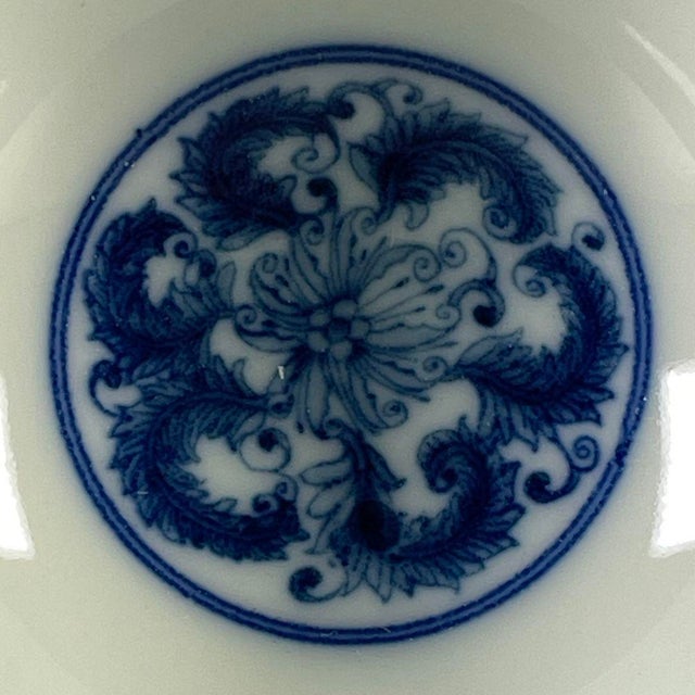Blue Vintage Qing Blue & White Porcelain Teacup – Feather & Floral Motif, Qianlong Mark For Sale - Image 8 of 9
