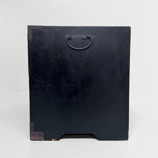 Low Japanese Tansu Chest with Two Drawers, 1890s For Sale - Image 14 of 17