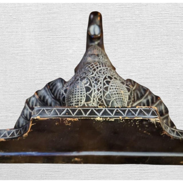 1990s Vintage Carved Elephant Regency Style Dark Brown Wall Sconce Shelf Bracket For Sale - Image 5 of 8