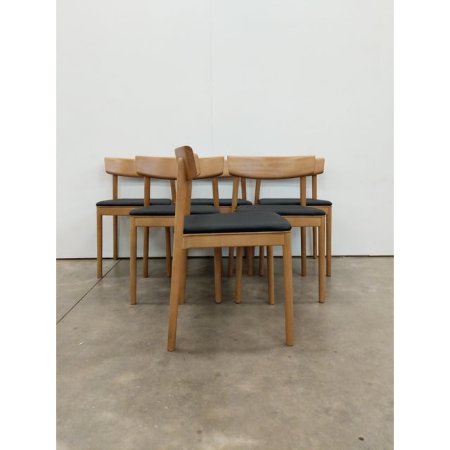 Mid-Century Modern Set of 6 Beech Dining Chairs by Andreu World For Sale - Image 3 of 10
