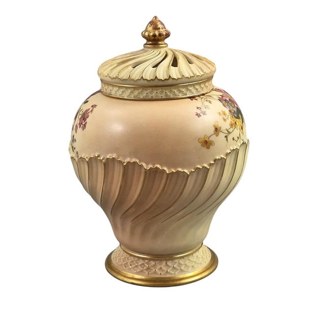 Blush Ivory Covered Pot-Pourri Jar from Royal Worcester, 1903 For Sale - Image 3 of 12
