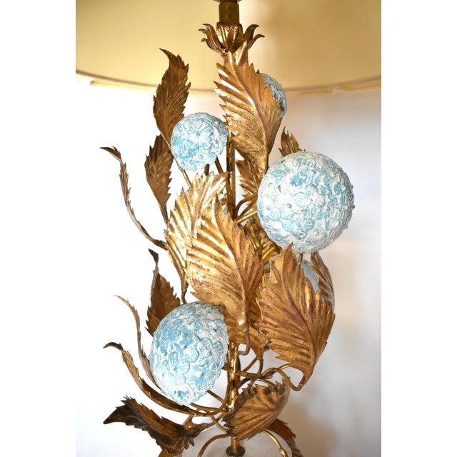 Mid-Century Italian Tole Hydrangea Table Lamp For Sale In San Francisco - Image 6 of 13