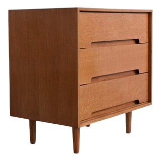 Mid-Century Modern C-Range Pale Oak Chest of Drawers from John & Sylvia Reid, 1950 For Sale