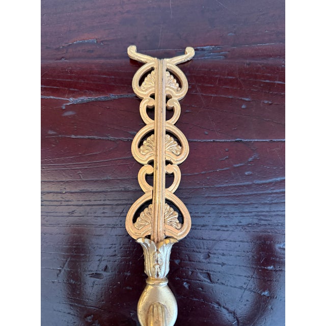 Pair of Antique French 19th Century Gilt Bronze Wall Candle Sconces For Sale - Image 9 of 16