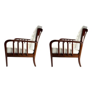 Mid-Century Modern Chairs in the style of Paolo Buffa, Italy, 1950s, Set of 2 For Sale
