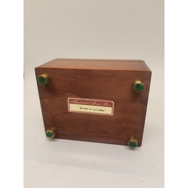 Vintage 80s American Music Box Company’s Musical Memories With Swiss